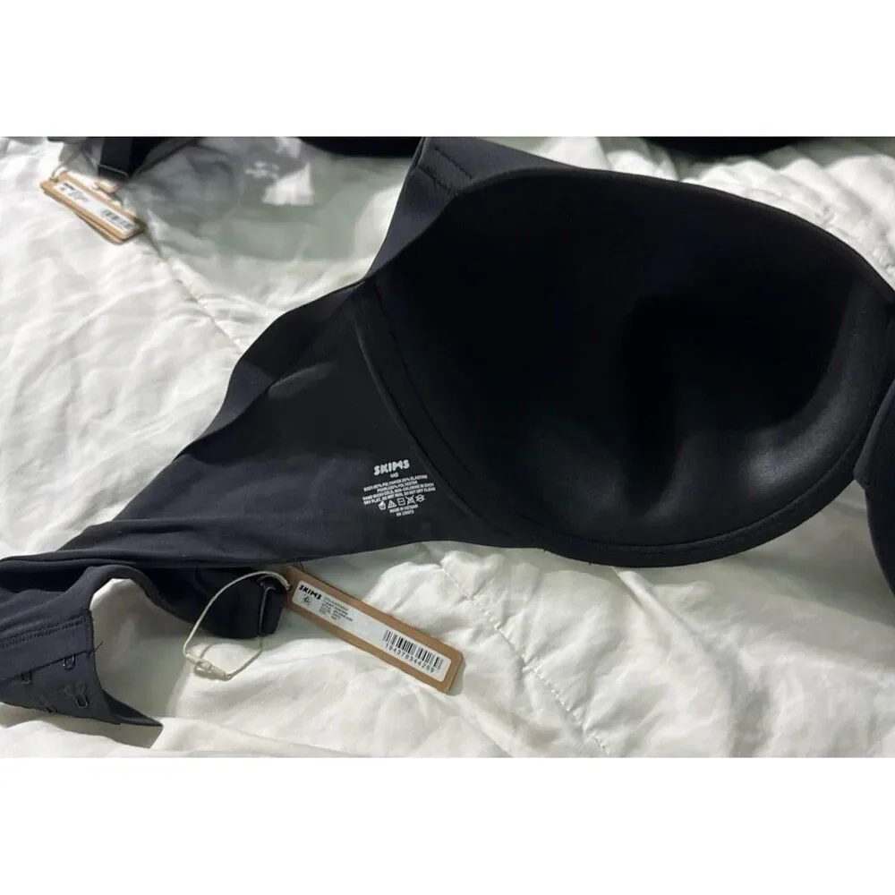 Skims Fits Everybody t-shirt Demi bra Onyx - Picture 6 of 6